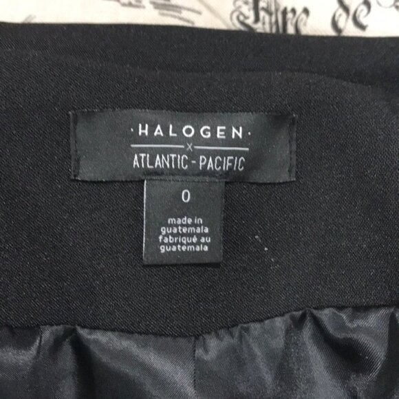 HALOGEN x Atlantic-Pacific Ruffle Front Blazer - Picture 4 of 9